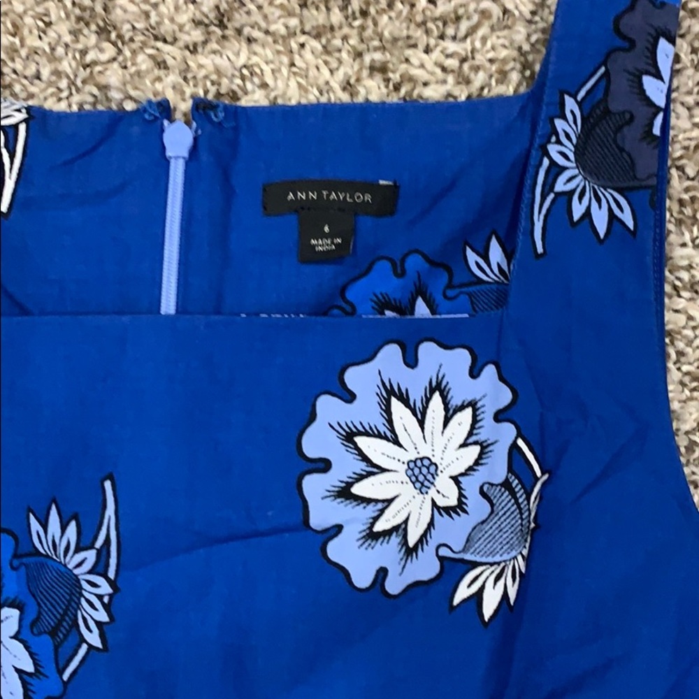 Dress - Picture 3 of 3